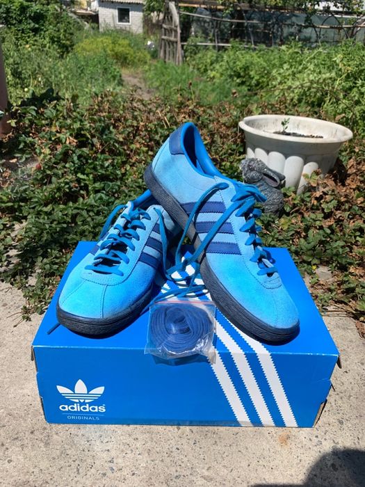 adidas tahiti blue